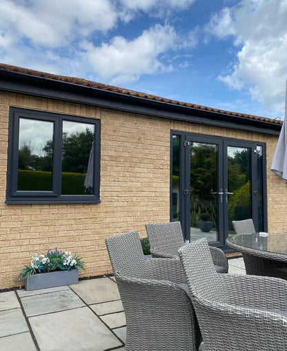 FILM ADHÉSIF DE CONFIDENTIALITÉ POUR FENÊTRE