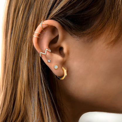 Amira Élégante Boucles d'Oreilles Circulaires Compactes