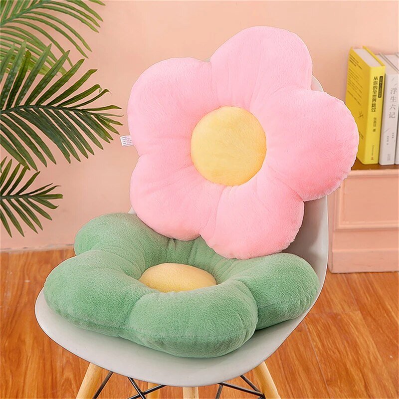 Coussin en peluche doux en forme de fleur