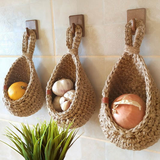 Paniers à légumes et fruits suspendus