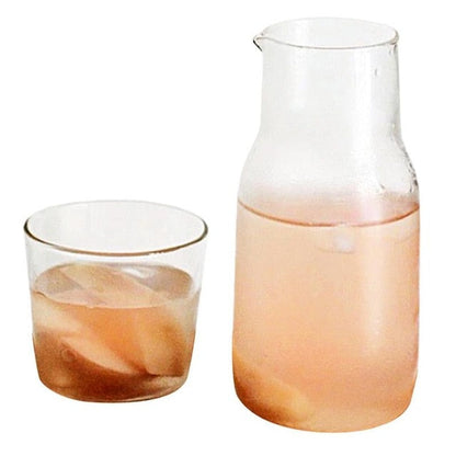Carafe et verre en verre à eau vive