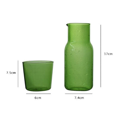 Carafe et verre en verre à eau vive