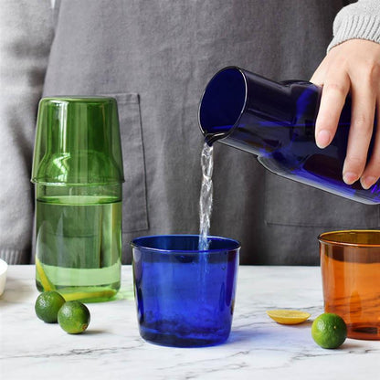 Carafe et verre en verre à eau vive