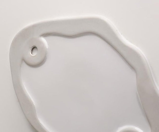 Biscuits et plateau en céramique chromé et bol