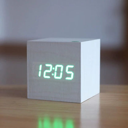 Horloge de table numérique Floroux | Design minimaliste | Écran LED | Moderne et fonctionnel | Parfait pour la maison et le bureau
