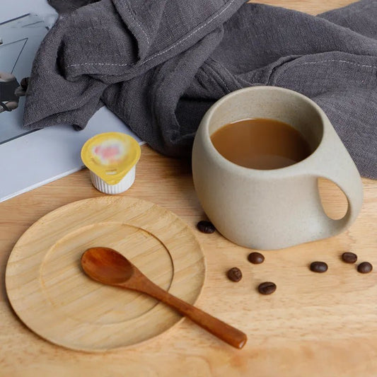 Tasse à café et soucoupe au style rétro en céramique en grès