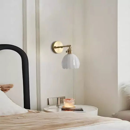 Éclat Nostalgique Tulipia - Applique Murale en Verre Tulipe