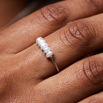 Chic Isolde Mini Pearl Ring - Élevez votre style !