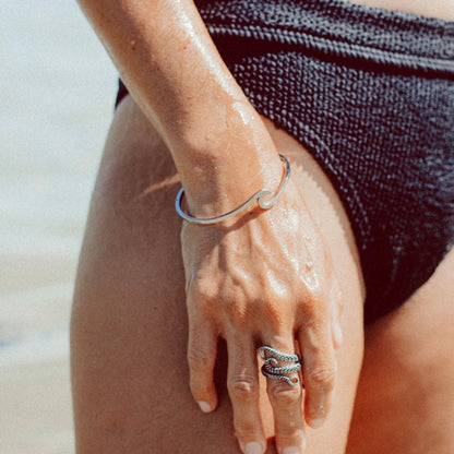 Bracelet Élégante Vague pour Femmes - Mira