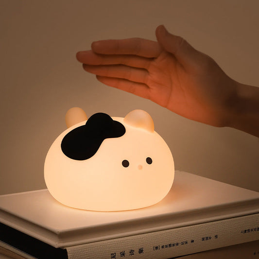 Vache en silicone qui couine avec chapeau - Lampe de nuit LED - Cadeau parfait pour les enfants et les filles