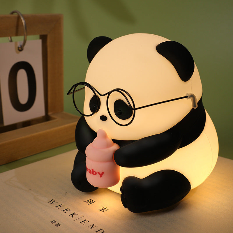 Quietsilicone Lampe de nuit LED Panda à boire du lait - Cadeau parfait pour les enfants et les filles