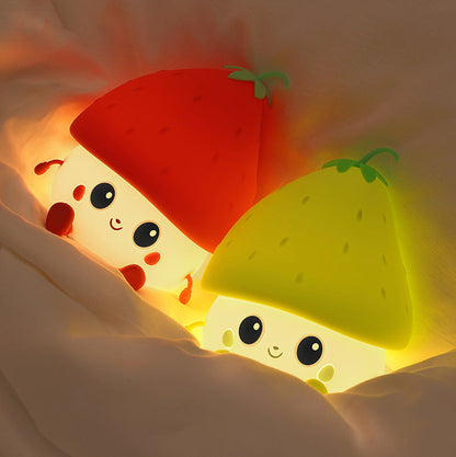 Lampe de nuit LED en silicone squishy fraise - Cadeau parfait pour les enfants et les filles