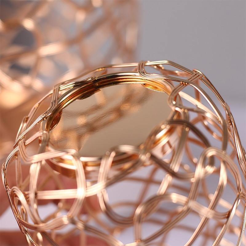 Floroux candle holder set | Modern candle holder | Decorative table decoration | Elegant design