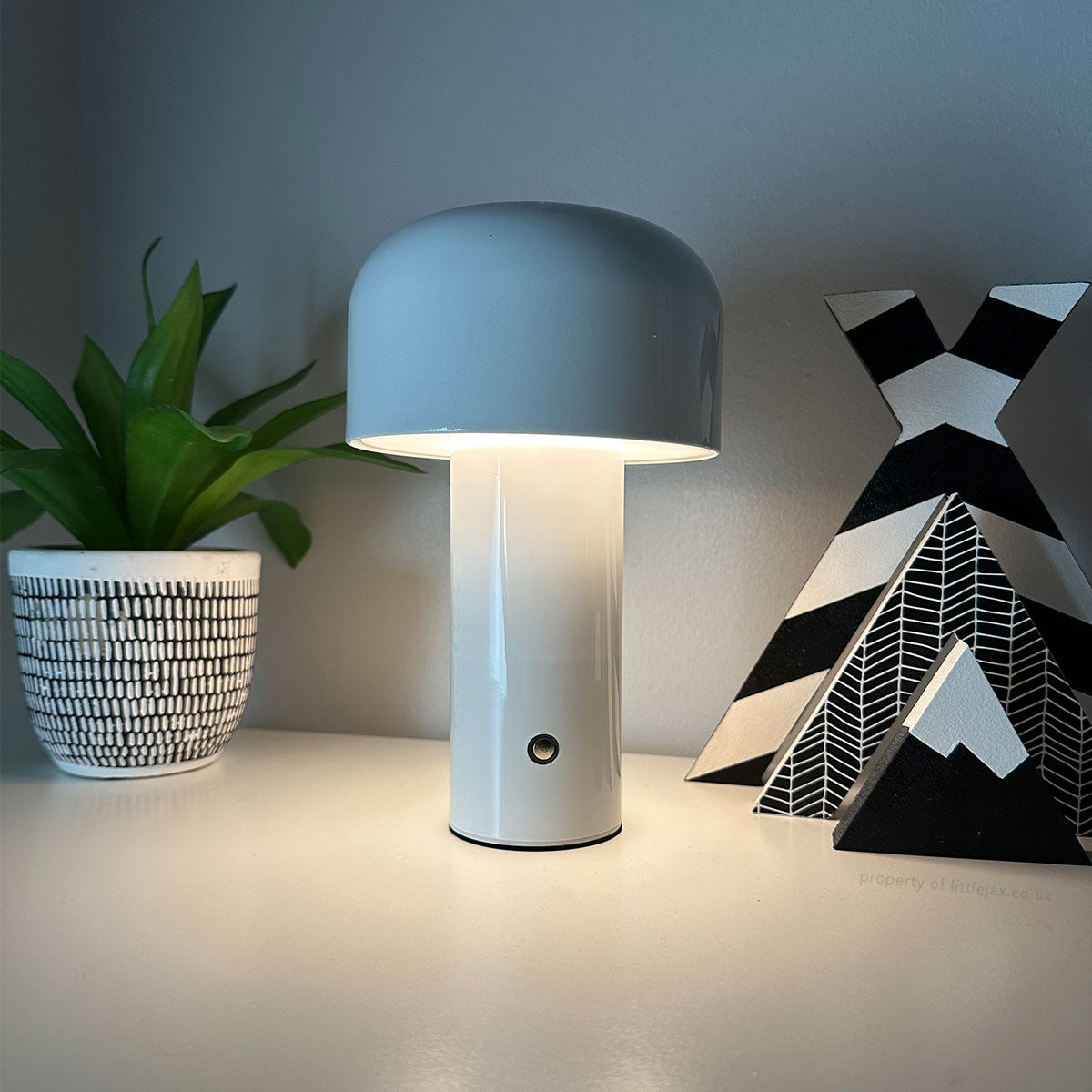 Élégante, moderne, lampe champignon sans fil