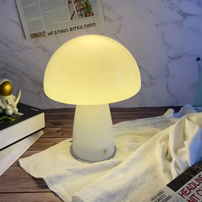 Lampe LED Champignon Scandinave - Élégance et Chaleur pour Votre Intérieur